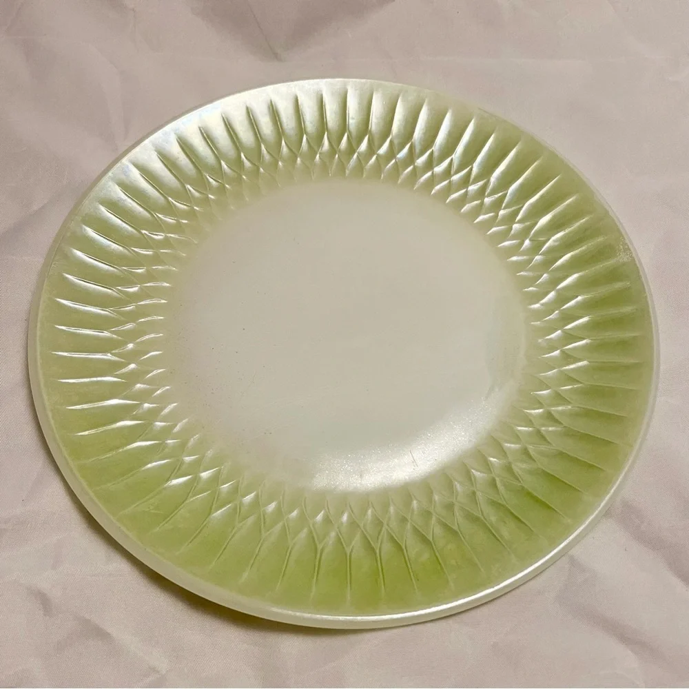 Federal Glass Moonglow Green Dinner Plate, 10